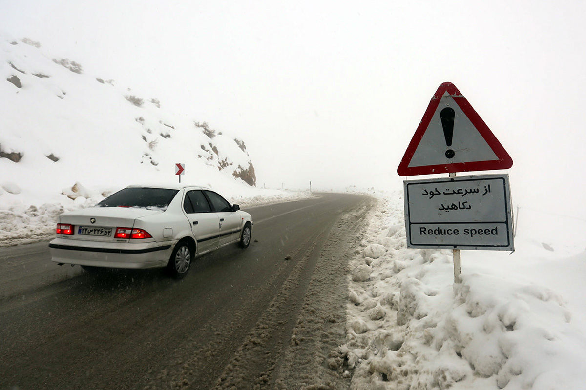 بارش باران و برف در بیشتر محورهای مواصلاتی کشور