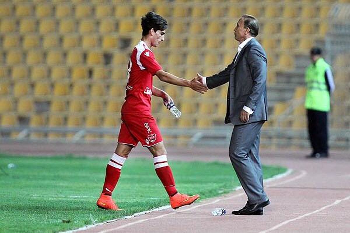 دومین مهاجم پرسپولیس هم راه آهنی شد