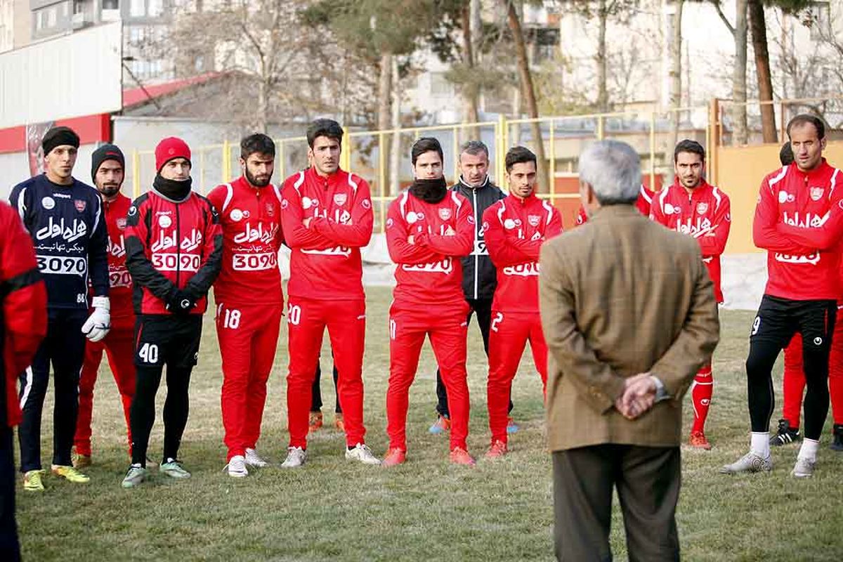 طاهری در اردوی پرسپولیس حاضر شد