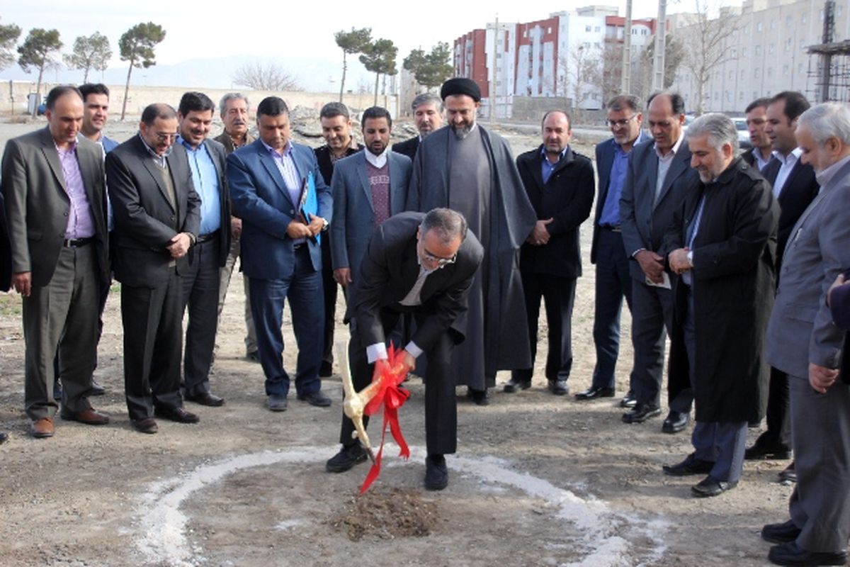 کلنگ ساخت مجتمع قضایی بخش صفادشت به زمین زده شد