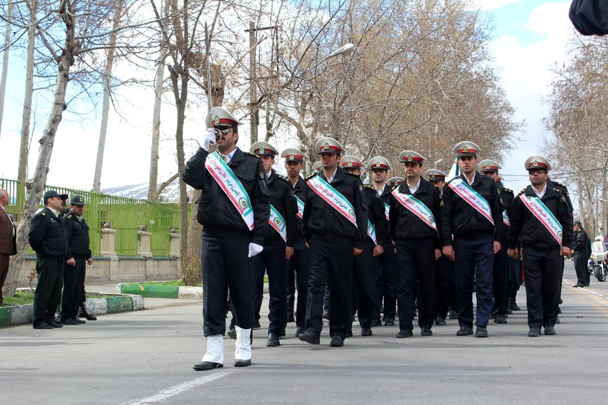 بیش از ۱۵هزار نفر در قرارگاه پلیس برای نوروز همکاری می کنند