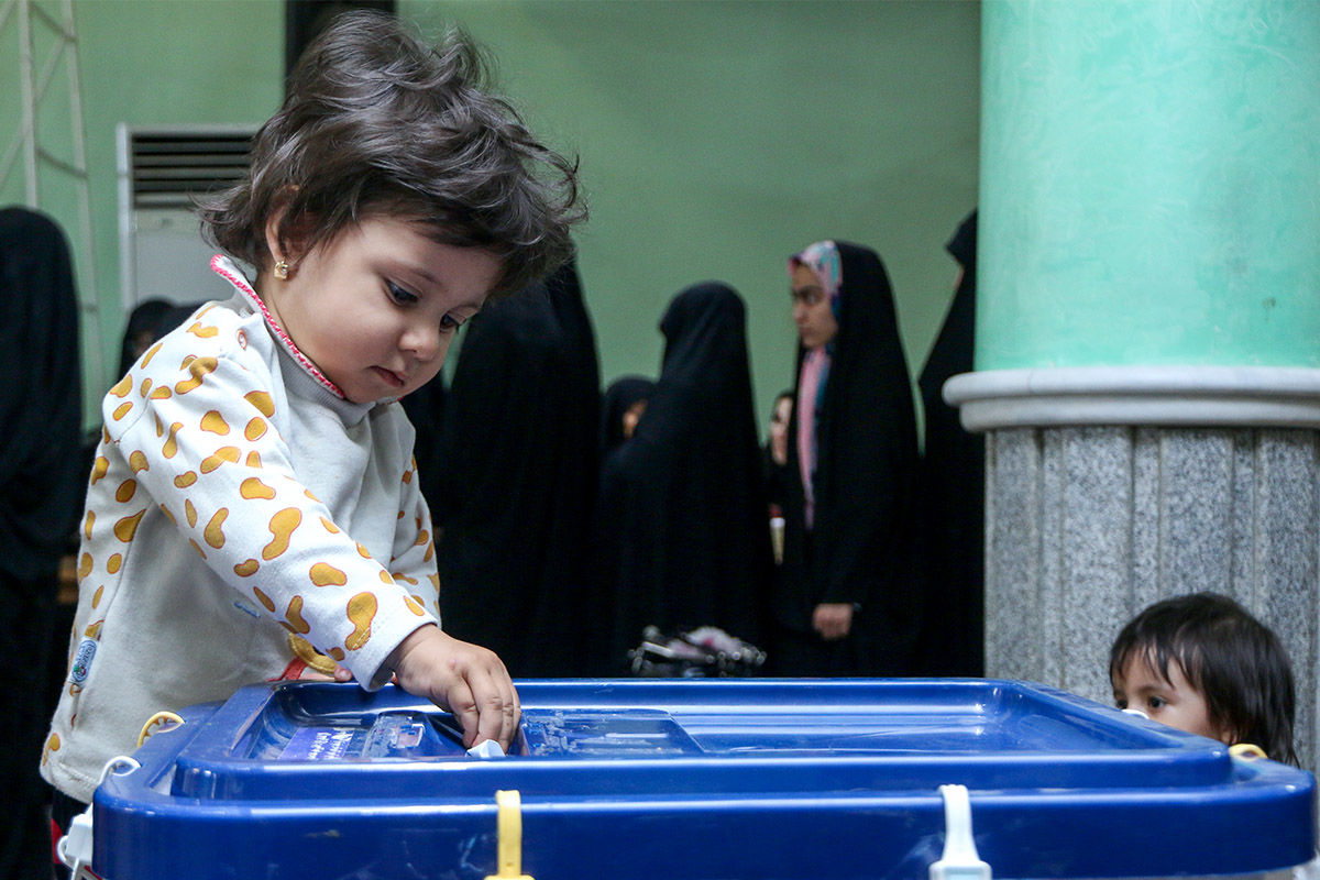 جدال نفس گیر اصولگرایان با اصلاح طلبان مشهدی در مرحله دوم