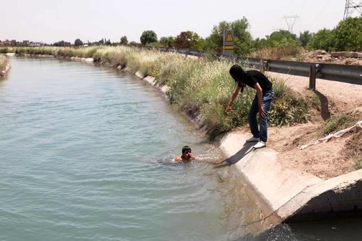 کانال آب قزوین همچنان قربانی می گیرد