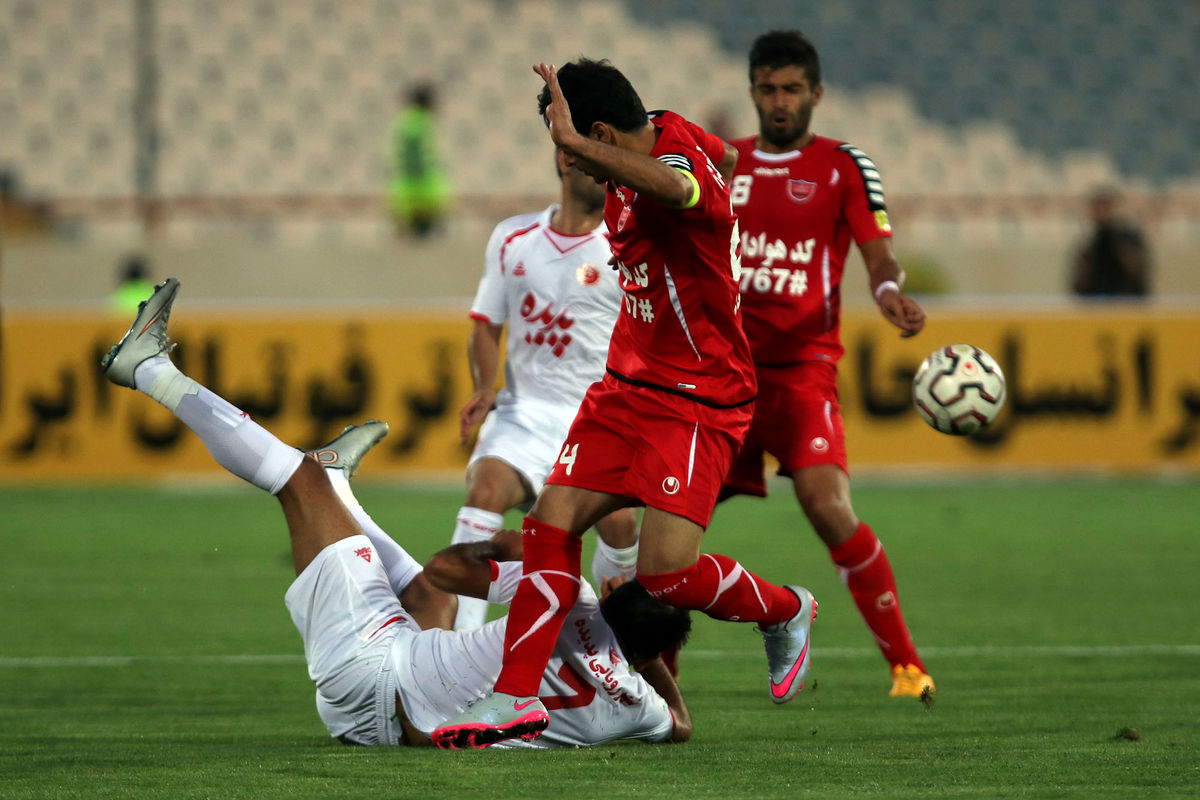 غریبی: پرسپولیس می‌تواند مدعی قهرمانی باشد