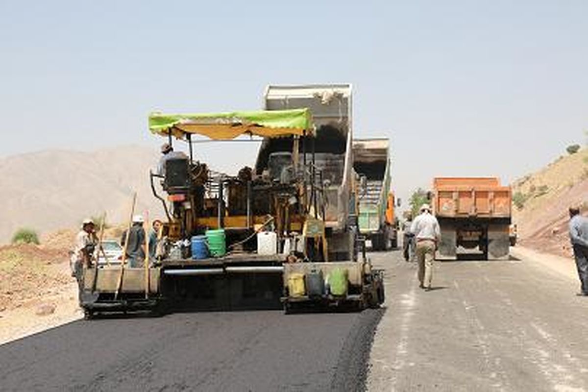 آسفالت محور ارتباطی چرگن – لردگان در چهارمحال و بختیاری