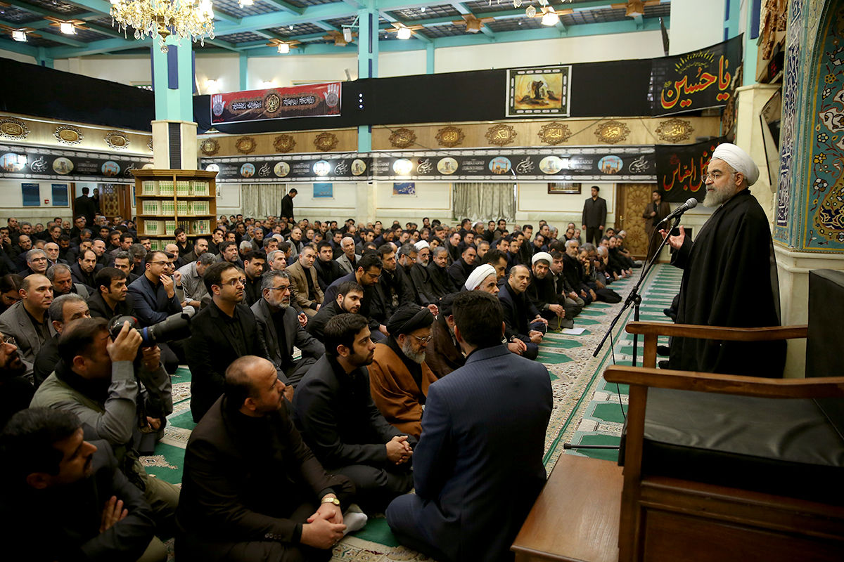 عبور از چالش هسته‌ای بدون سرخم کردن در برابر قدرتها، امتحان الهی بود/ منافع ملی نباید فدای منافع حزبی و جناحی شود