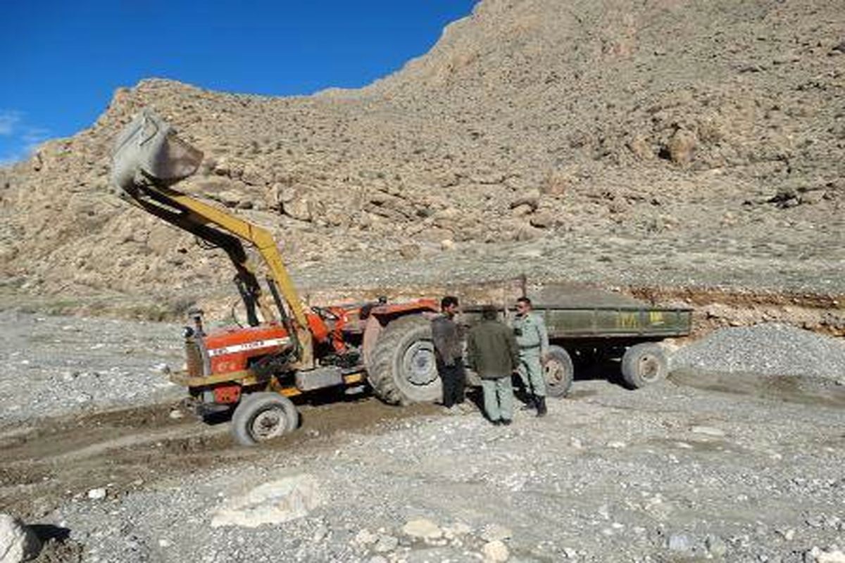 جلوگیری از برداشت غیرمجاز مصالح رودخانه ای در شهرستان خوی