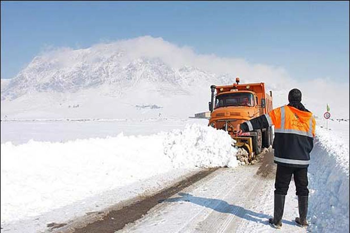 بازگشایی راه ارتباطی ۵۱۷ روستا در زنجان