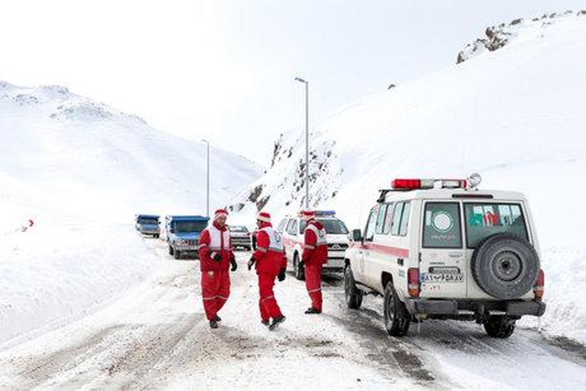 امدادرسانی به ۱۳۱۵ دستگاه خودرو توسط نیروهای امدادی خراسان‌جنوبی