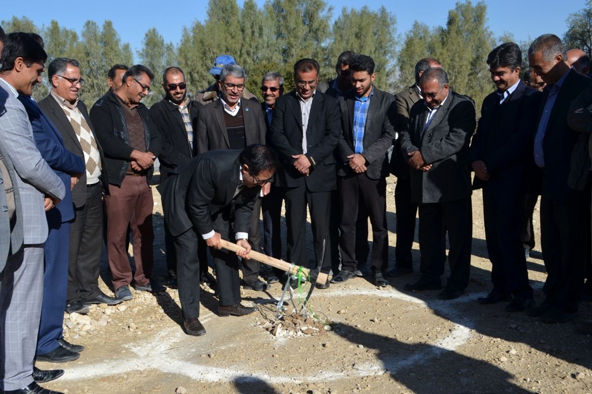 بهره برداری و کلنگ زنی چند طرح آبرسانی روستایی در لارستان