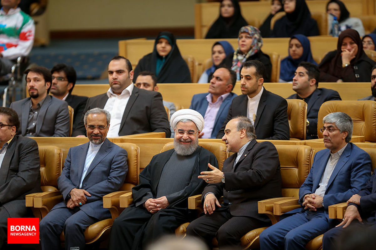 حضور رییس جمهور در مراسم تجلیل خوشحال کننده بود/ ورزشکاران مزد زحماتشان را گرفتند