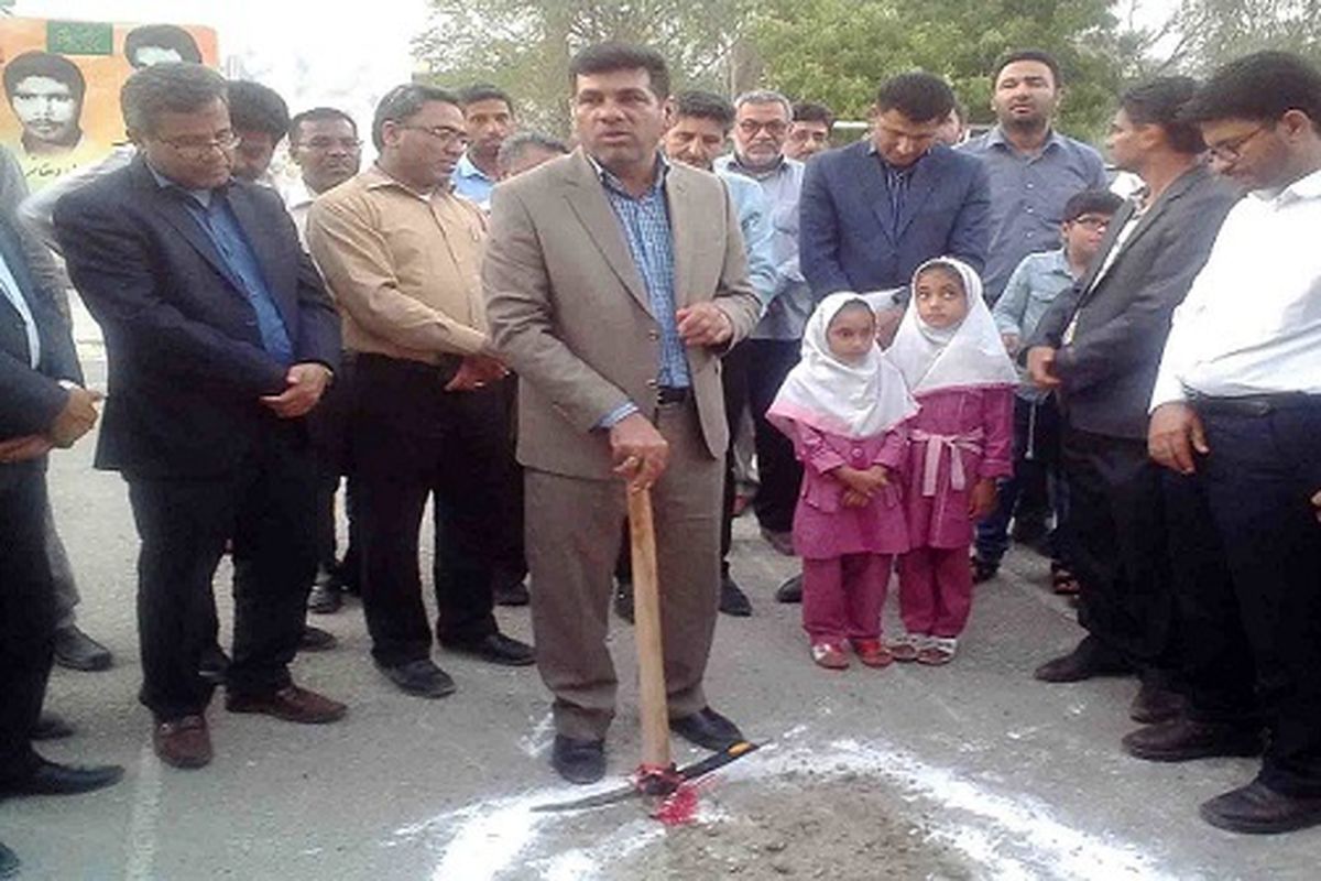 آغازعملیات اجرایی مدرسه شهید دستغیب روستای دودو در شهرستان میناب