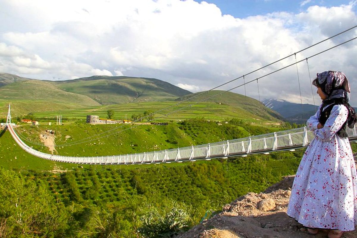 بزرگترین پل معلق خاورمیانه در مشگین شهر  پذیرای گردشگران