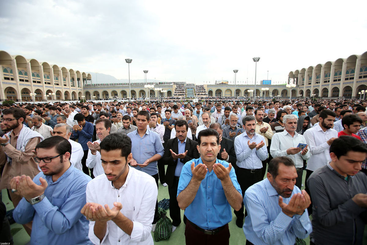 عید فطر ، عید غلبه انسان بر شیطان بوده و موعد شکرگذاری یک ماهه عبودیت و معنویت است