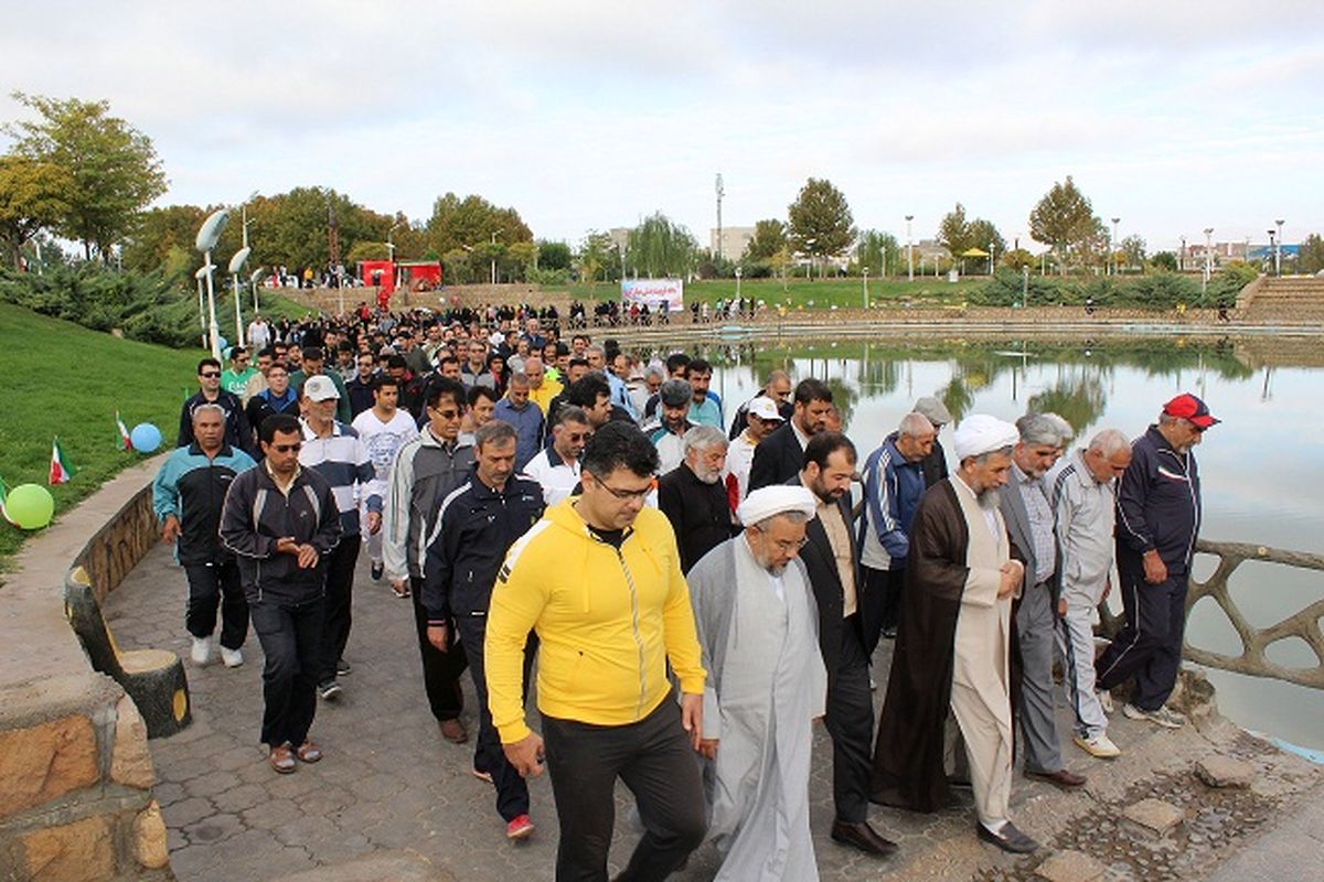 همایش بزرگ ورزش صبحگاهی در بجنورد برگزار شد