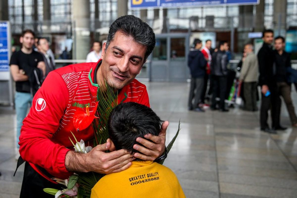 صانعی: مصاف با ژاپن به آمادگی بازیکنان کمک بسزایی می کند