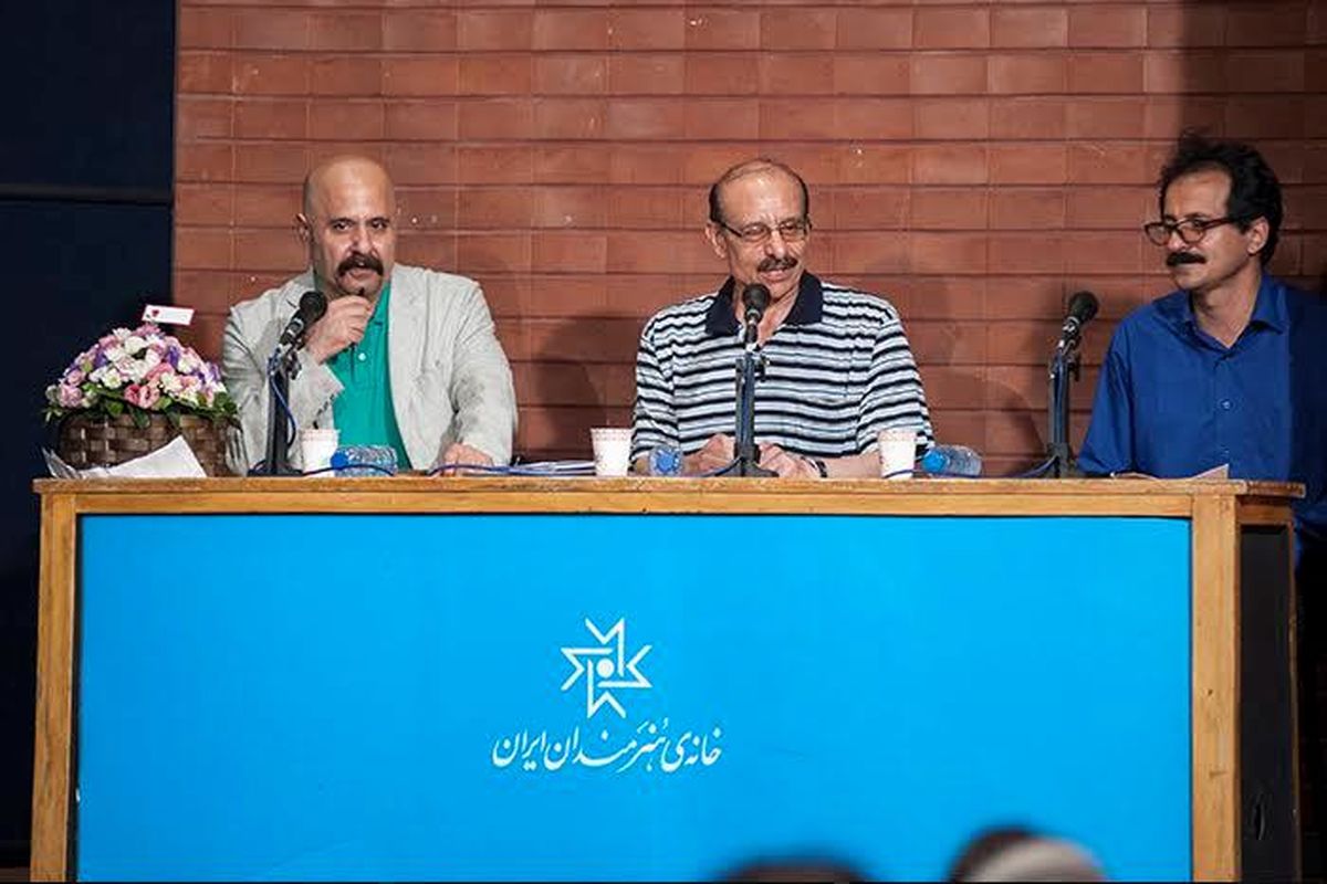 سهیل محمودی: با بزرگان جامعه‌ خود خوب برخورد نکرده‌ایم