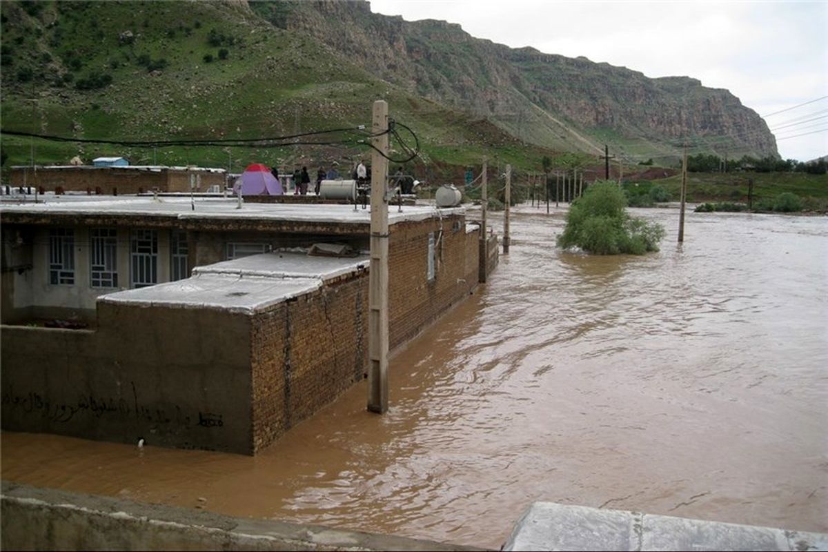 سیل و آب‌گرفتگی جان ۴ نفر را در کرمان گرفت