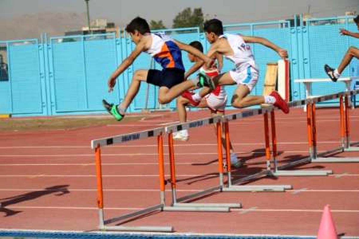 آغاز مسابقات قهرمانی دوو میدانی دانش آموزان متوسطه کشور در شهرکرد