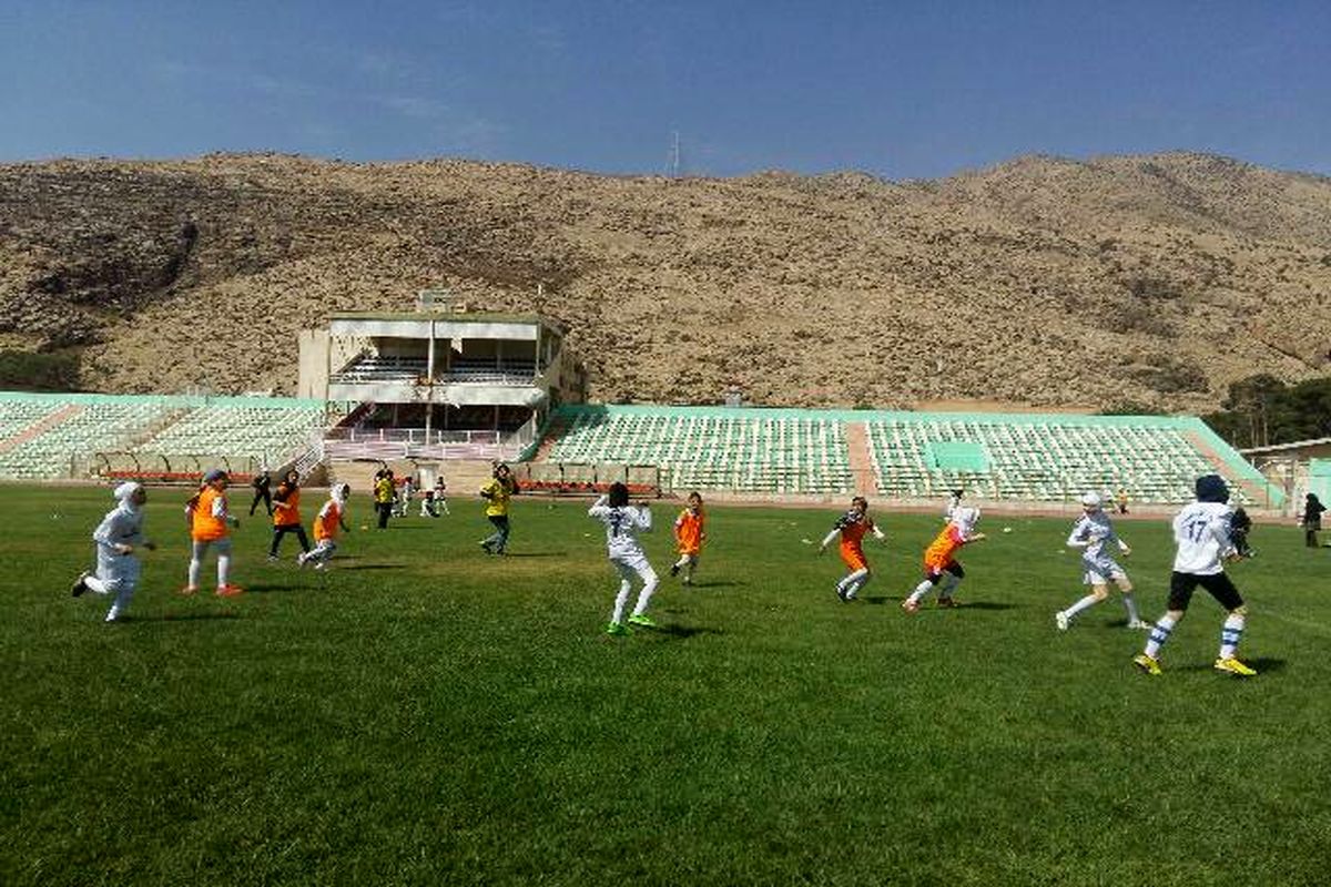 فستیوال مدارس فوتبال دختران برگزار می‌شود