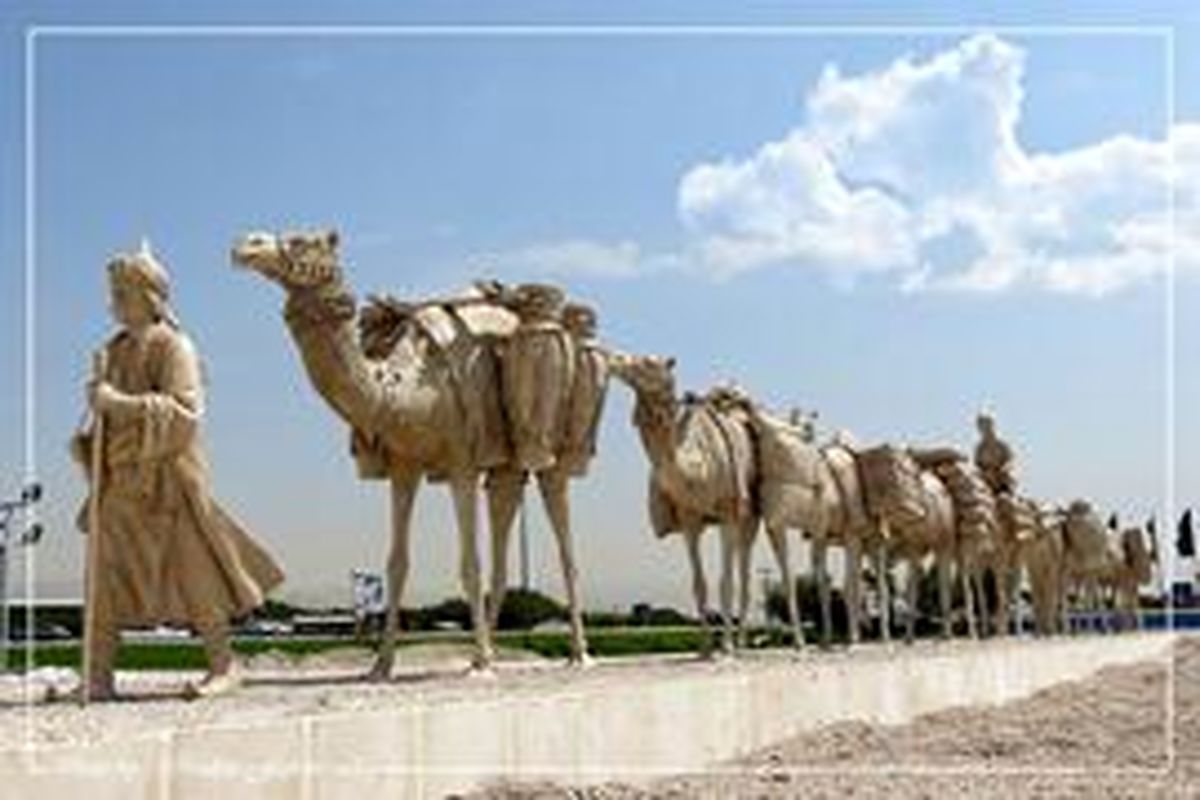 نصب المان کاروان جاده ابریشم در میدان مینودر قزوین