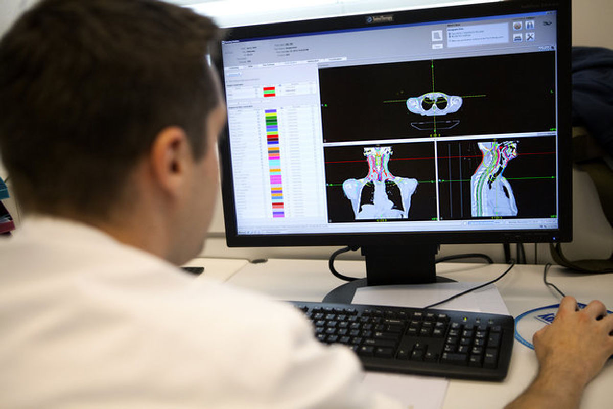 درمان سرطان‌ بدون توجه به رادیوتراپی هزینه بر است