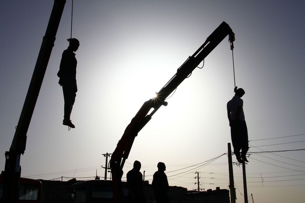 اعدام دو سارق راهزن و یک متجاوز به عنف در شیراز