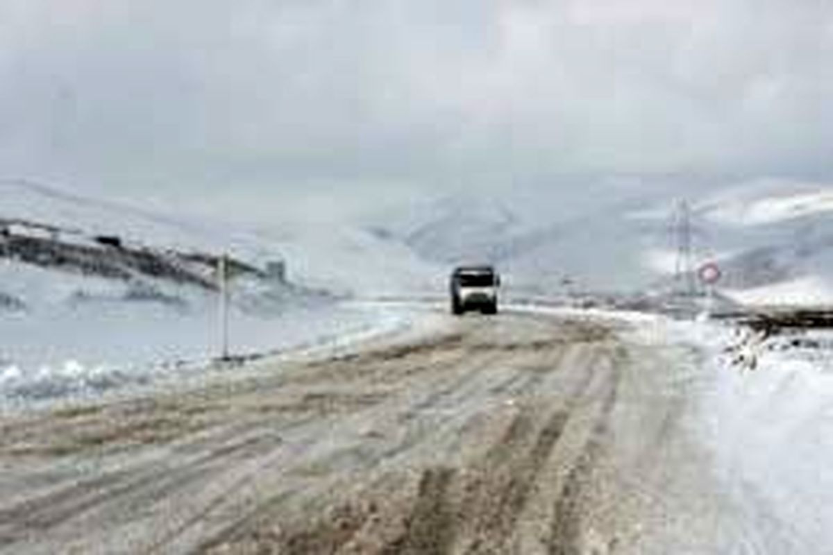 جاده های مربوط به شرق گلستان دچار لغزندگی است