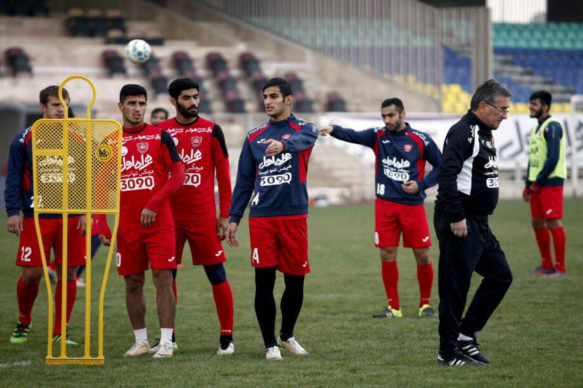 پرسپولیس با لباس قرمز برابر پدیده حاضر می‌شود