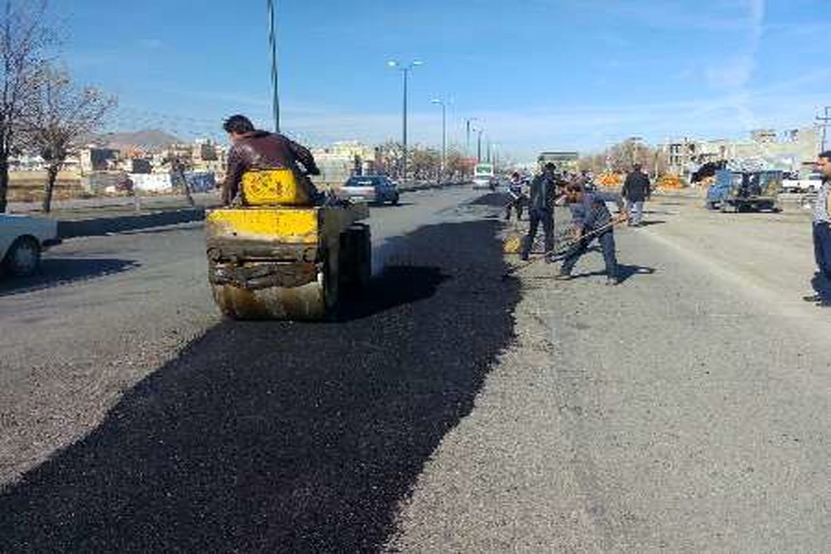 بهسازی شاهراه حمل و نقل جاده ای غرب کشور در همدان