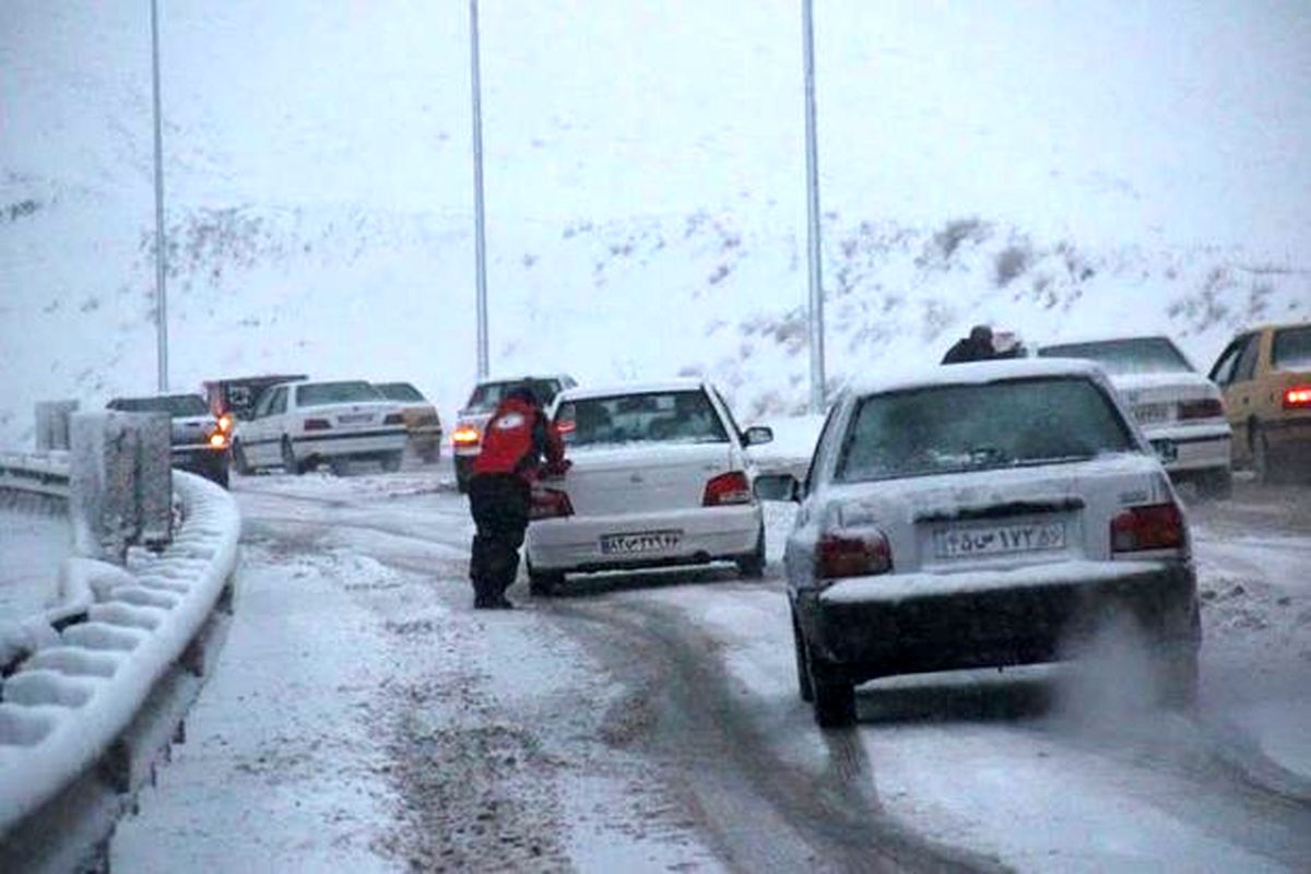 سه محور برف گیر کشور مسدود است