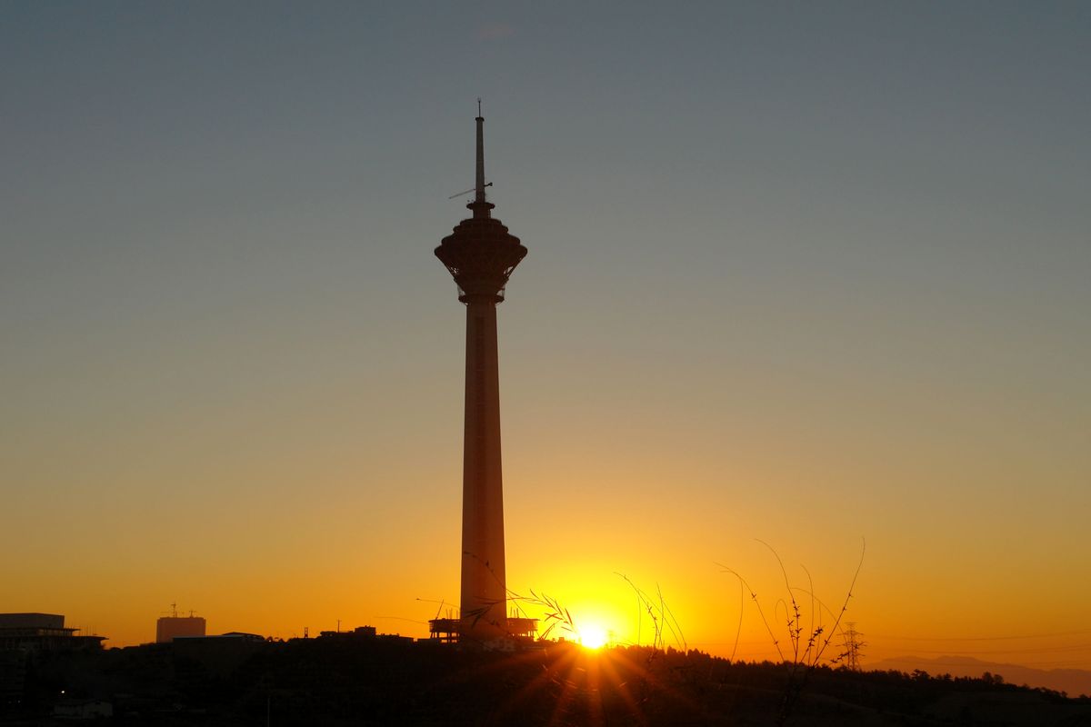 برج میلاد فردا خاموش می‌شود