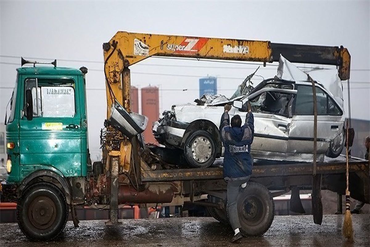 واژگونی پژو ۴۰۵، ۳ کشته بر جای گذاشت