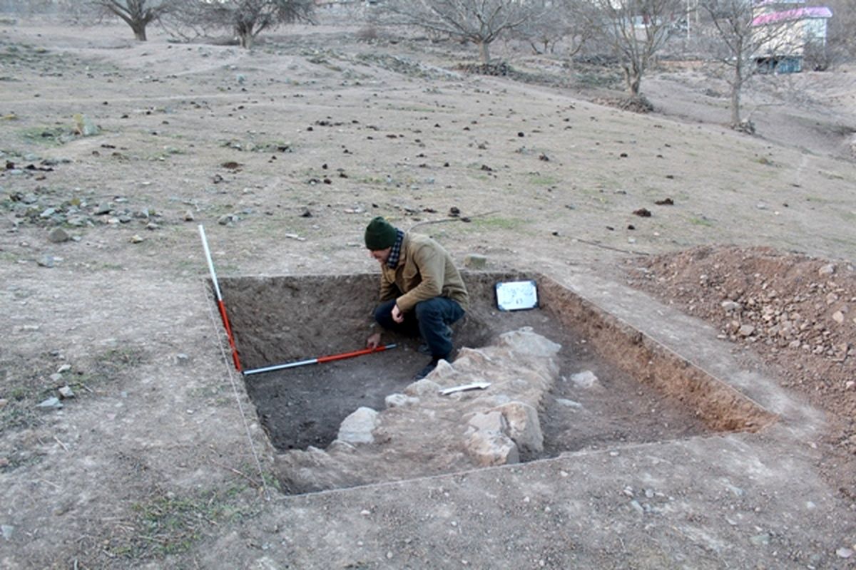 کشف آثار معماری مسکونی و بقایای فرهنگی دوره اشکانی در روستای فیلده رودبار