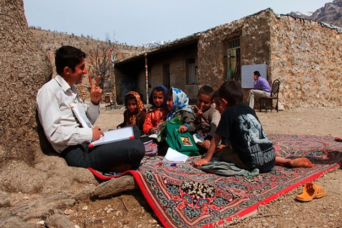 سرباز معلم ها از مدارس عشایری حذف می شوند