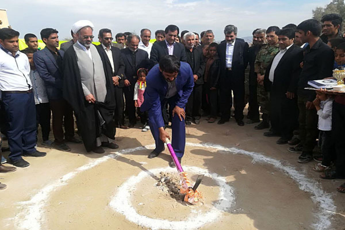 کلنگ احداث مدرسه ۳ کلاسه خیرساز روستای پاتلی شهرستان عنبرآباد به زمین زده شد