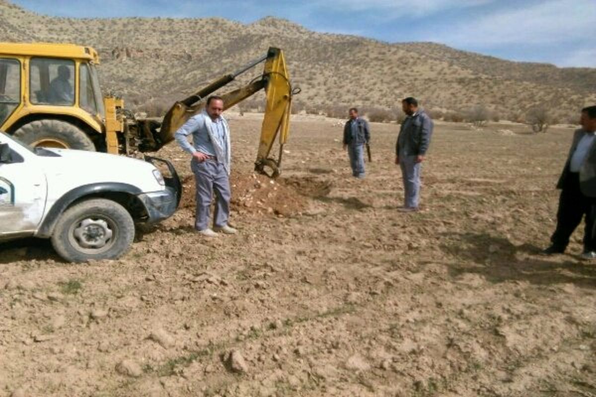 خلع ید عملی ۱۵هزار متر مربع زمین در روستای کندهر اسلام‌آباد غرب