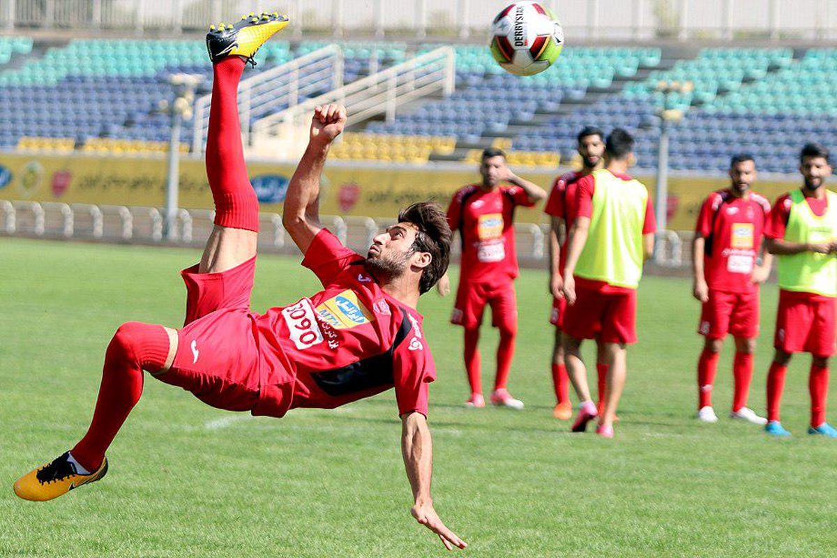 خط و نشان مدافع پرسپولیس برای آبی‌ها