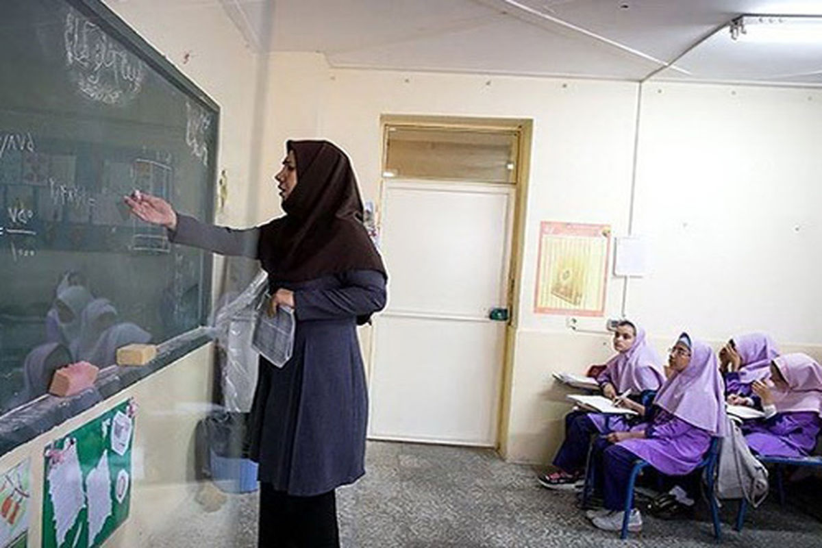 بازنشستگی ۳۴۰ هزار معلم در ۵ سال آینده/ ۷۴ درصد فرهنگیان مدرک «لیسانس و بالاتر» دارند