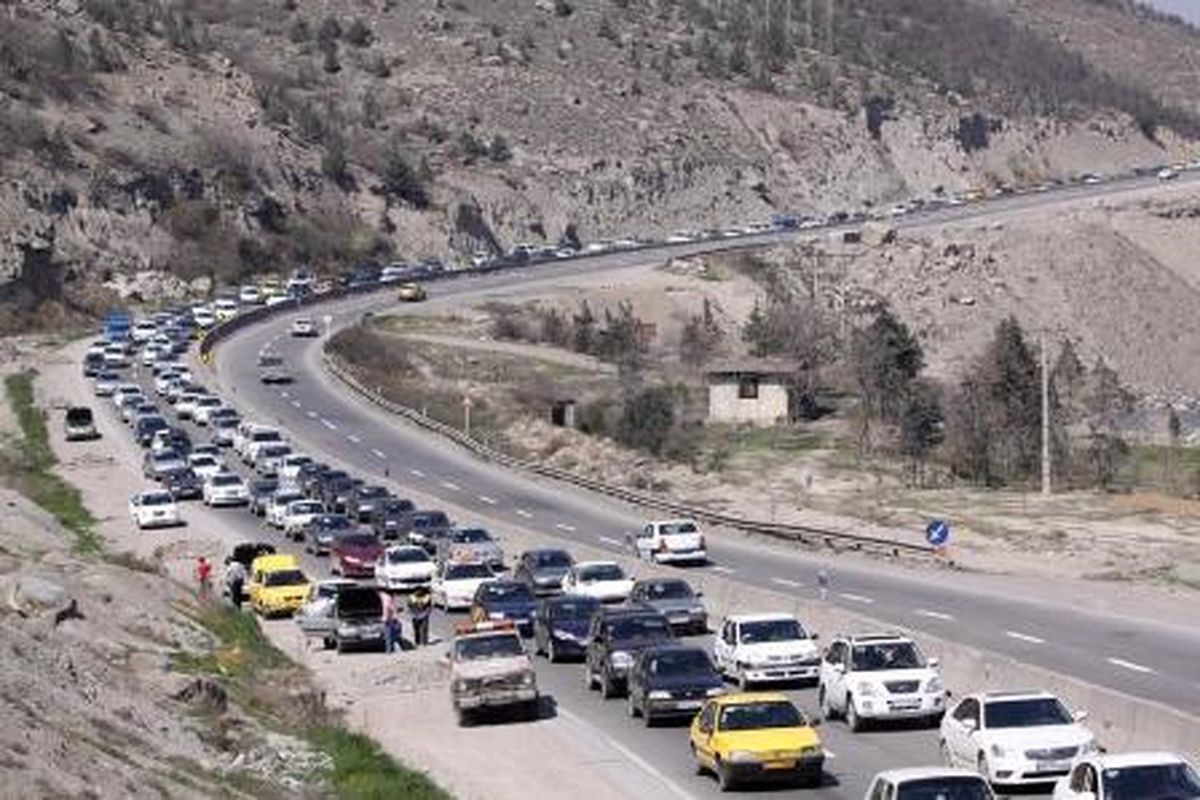 مسدود شدن موقتی محور هراز و کندوان