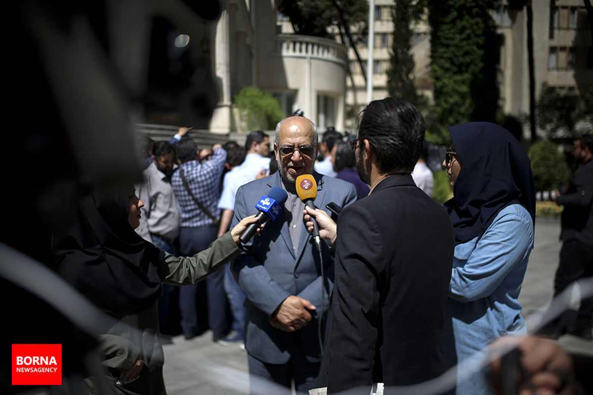 ۱۲ هزار واحد صنعتی جدید راه اندازی کردیم/ واحدهای صنعتی بسته شده در دوران تحریم از کار افتاده‌اند