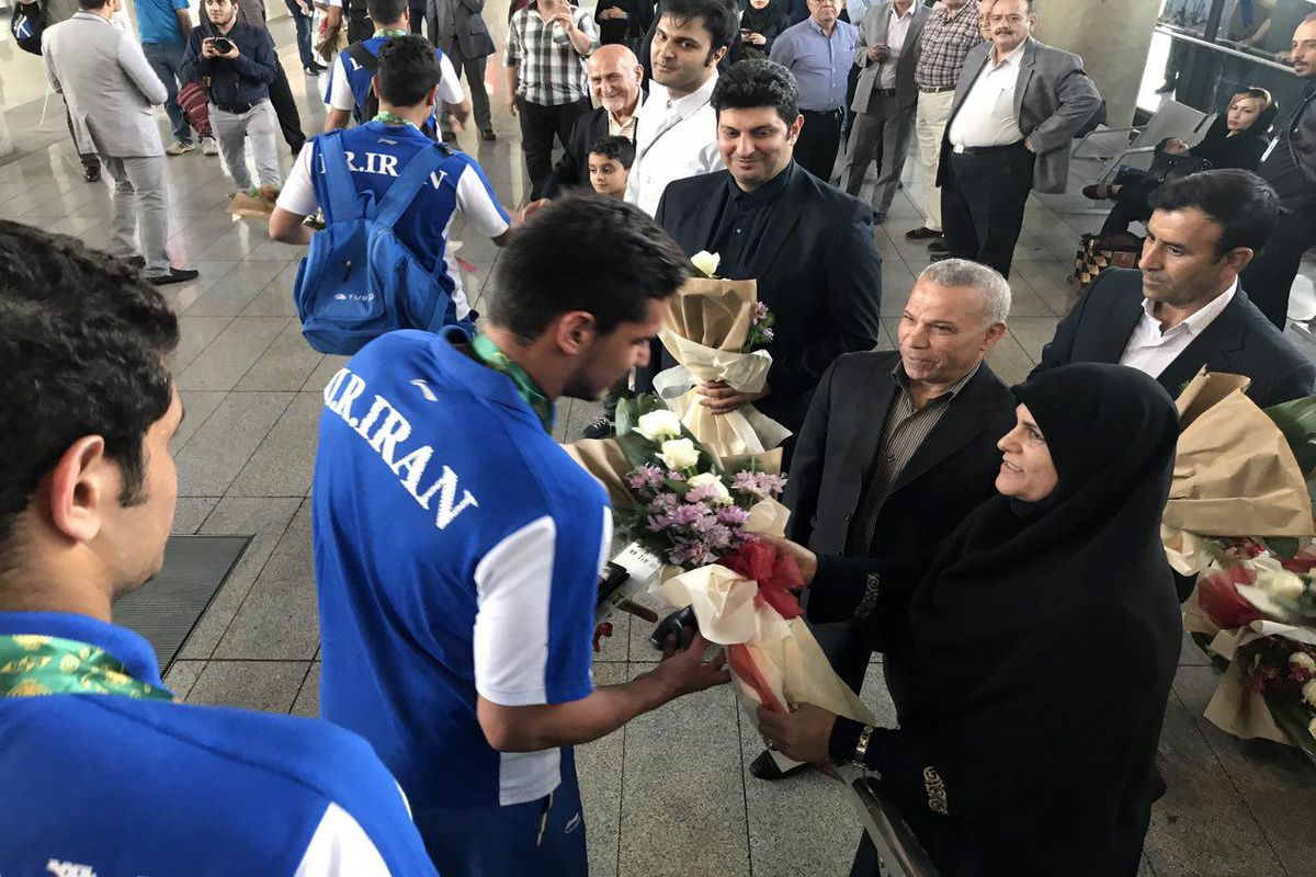 بازگشت تیم های ملی تیراندازی، شنا، وزنه برداری و واترپلو به ایران