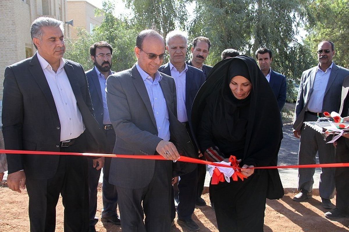 فاز اول مجموعه دو و میدانی هنرستان کشاورزی مهر بم افتتاح شد