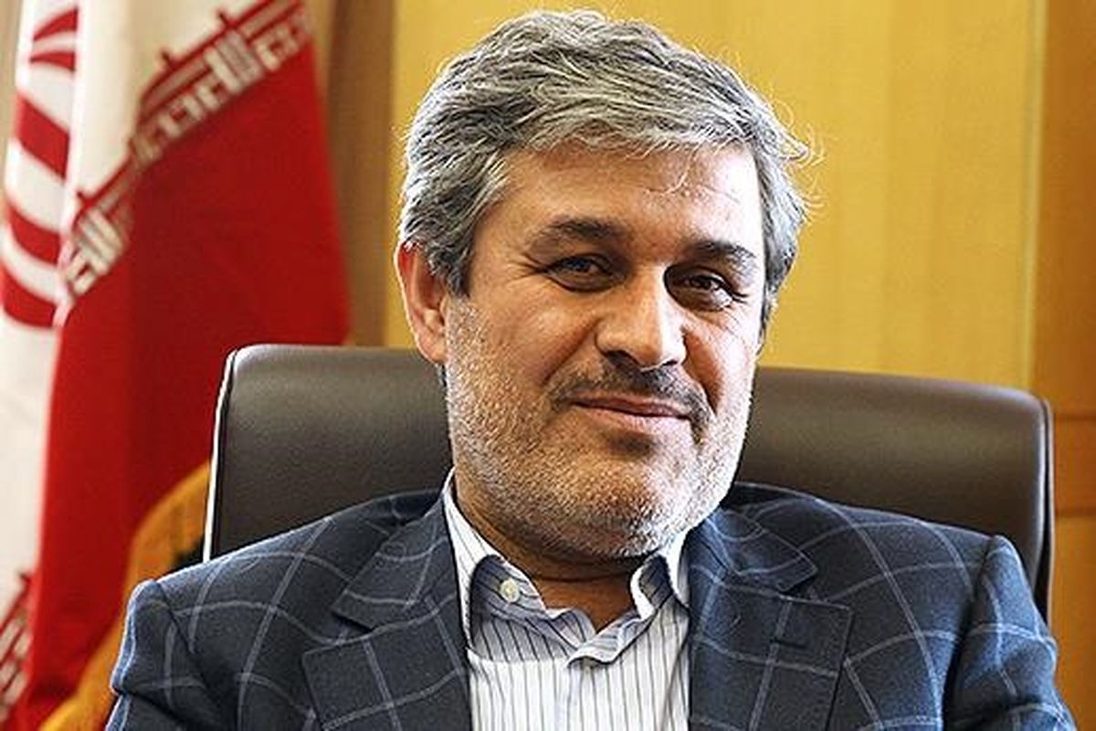 مدیران آسانسوری باید در دولت دوازدهم کاهش یابند