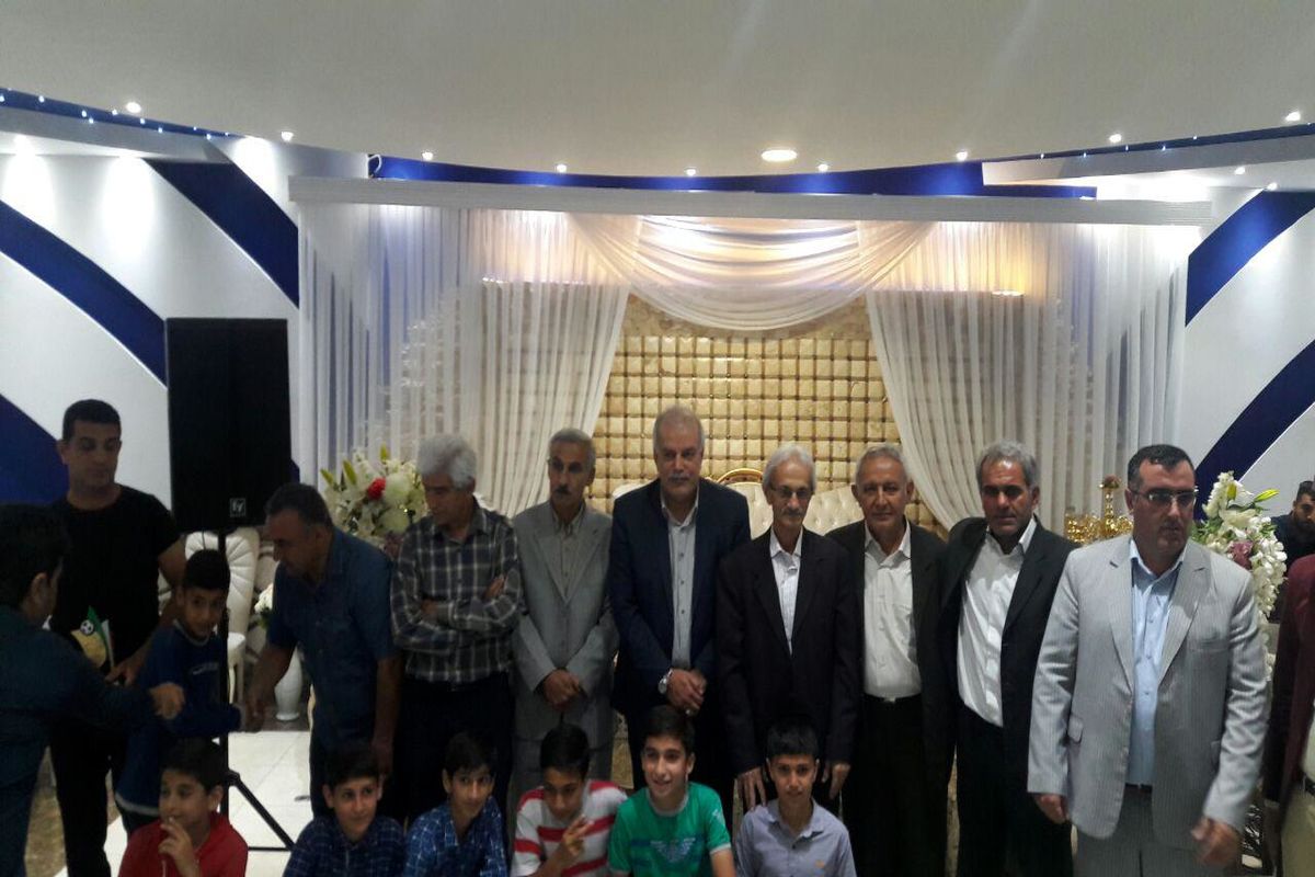 تجلیل از ستارگان فوتبال قائمشهر+ عکس