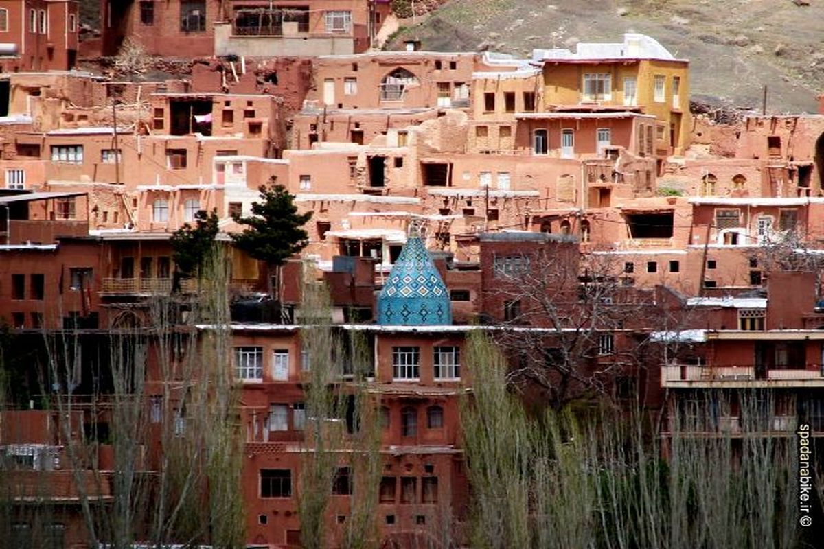 آغاز مرحله اول مرمت قلعه های تاریخی روستای ابیانه