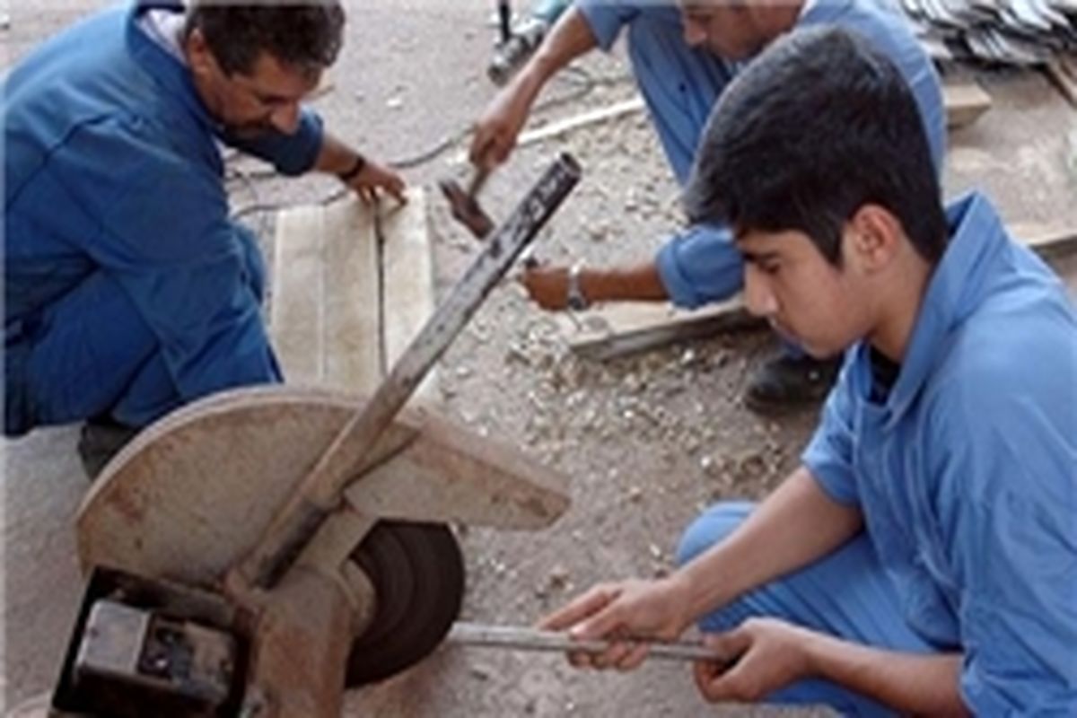 ۹۳ درصد از دانش آموزانی که دیپلم گرفته‌اند بیکار هستند