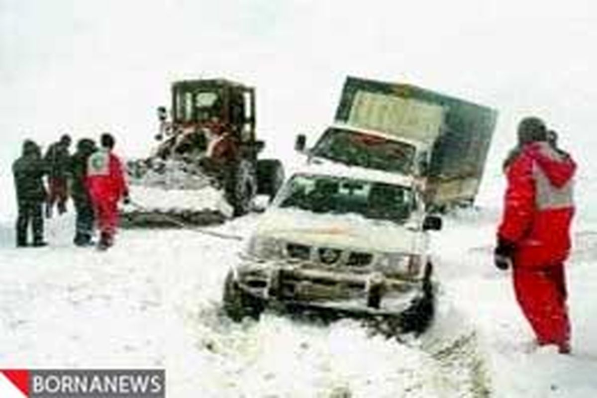 امدادرسانی به ۵۰ حادثه دیده برف در چهارمحال و بختیاری