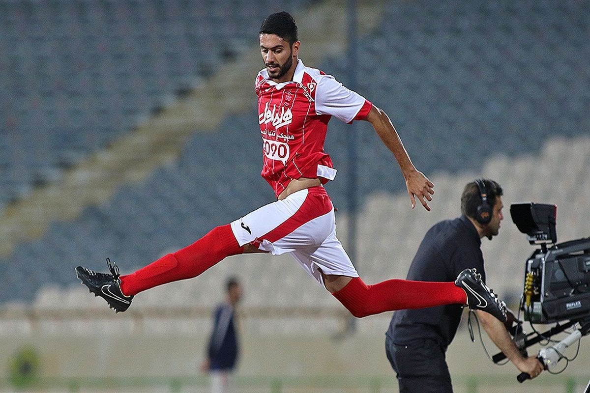 زمان رونمایی از کتاب شعر ستاره پرسپولیس مشخص شد+عکس