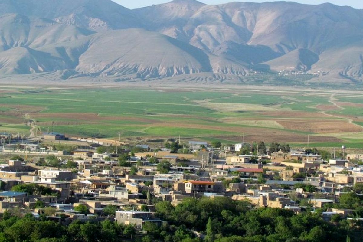 آب و برق ۲ روستای بخش نوبران وصل شد